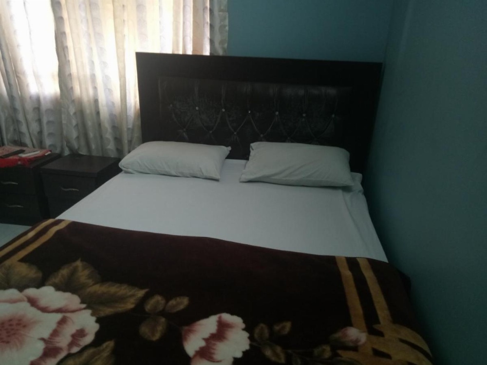Room image 2
